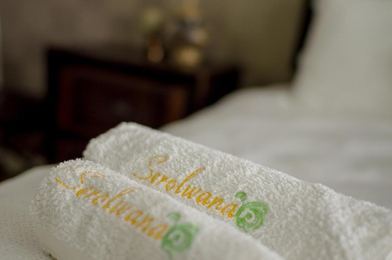 Seroloana Guest House Rustenburg Bagian luar foto