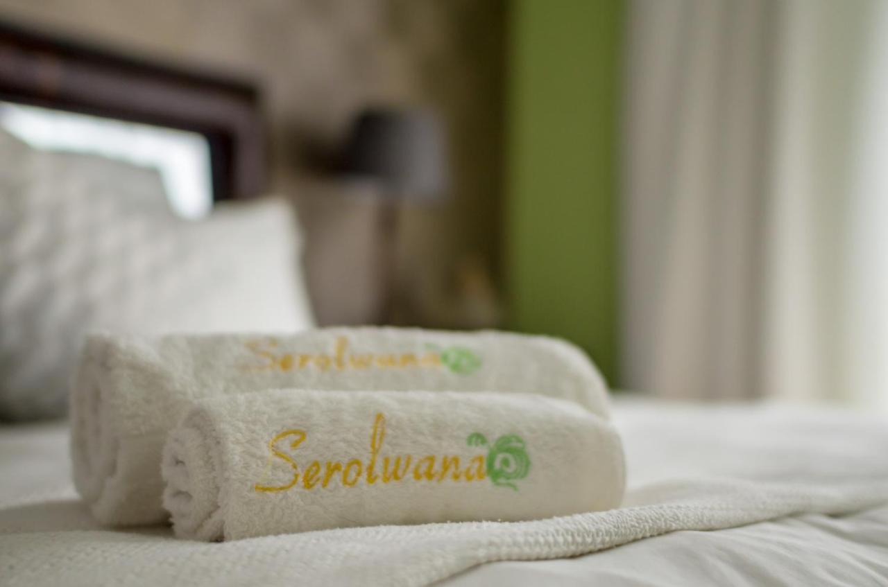 Seroloana Guest House Rustenburg Bagian luar foto