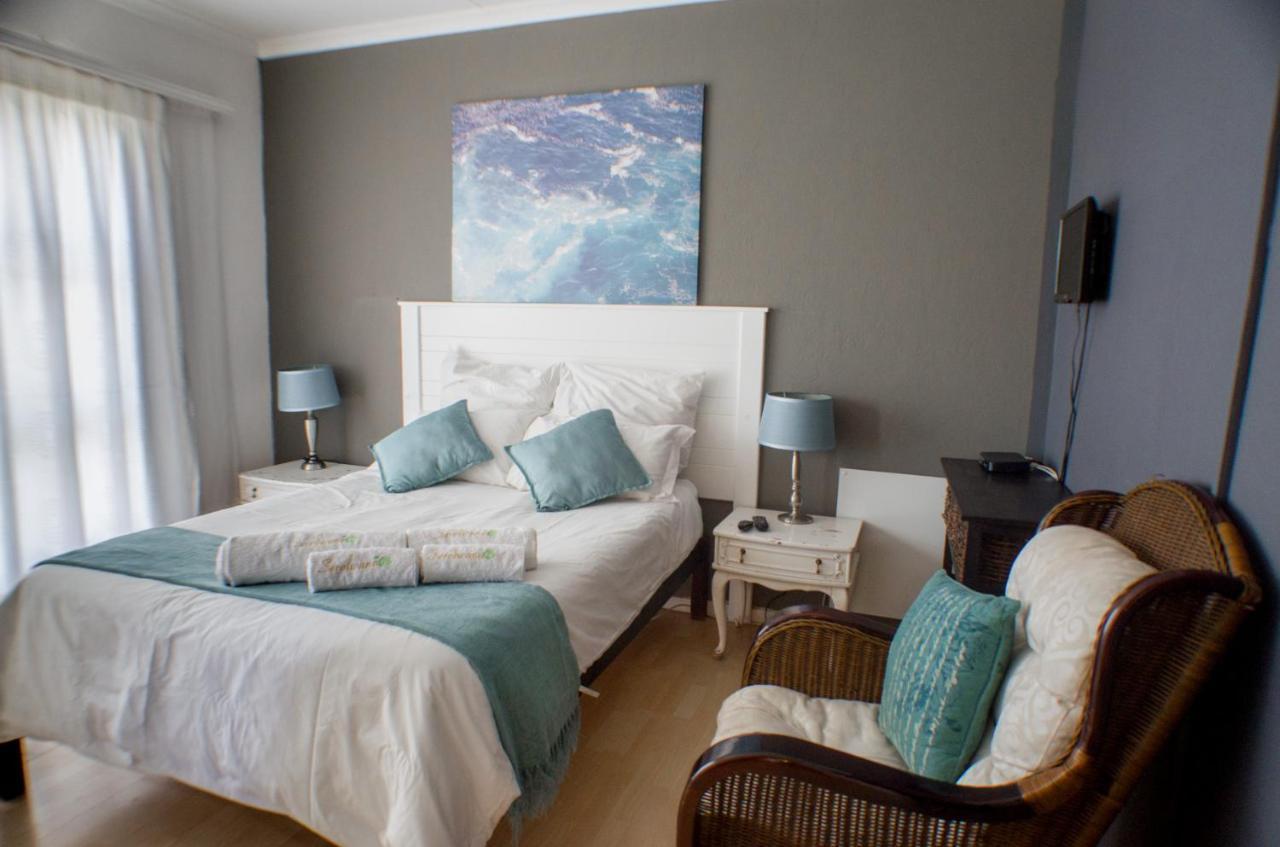 Seroloana Guest House Rustenburg Bagian luar foto